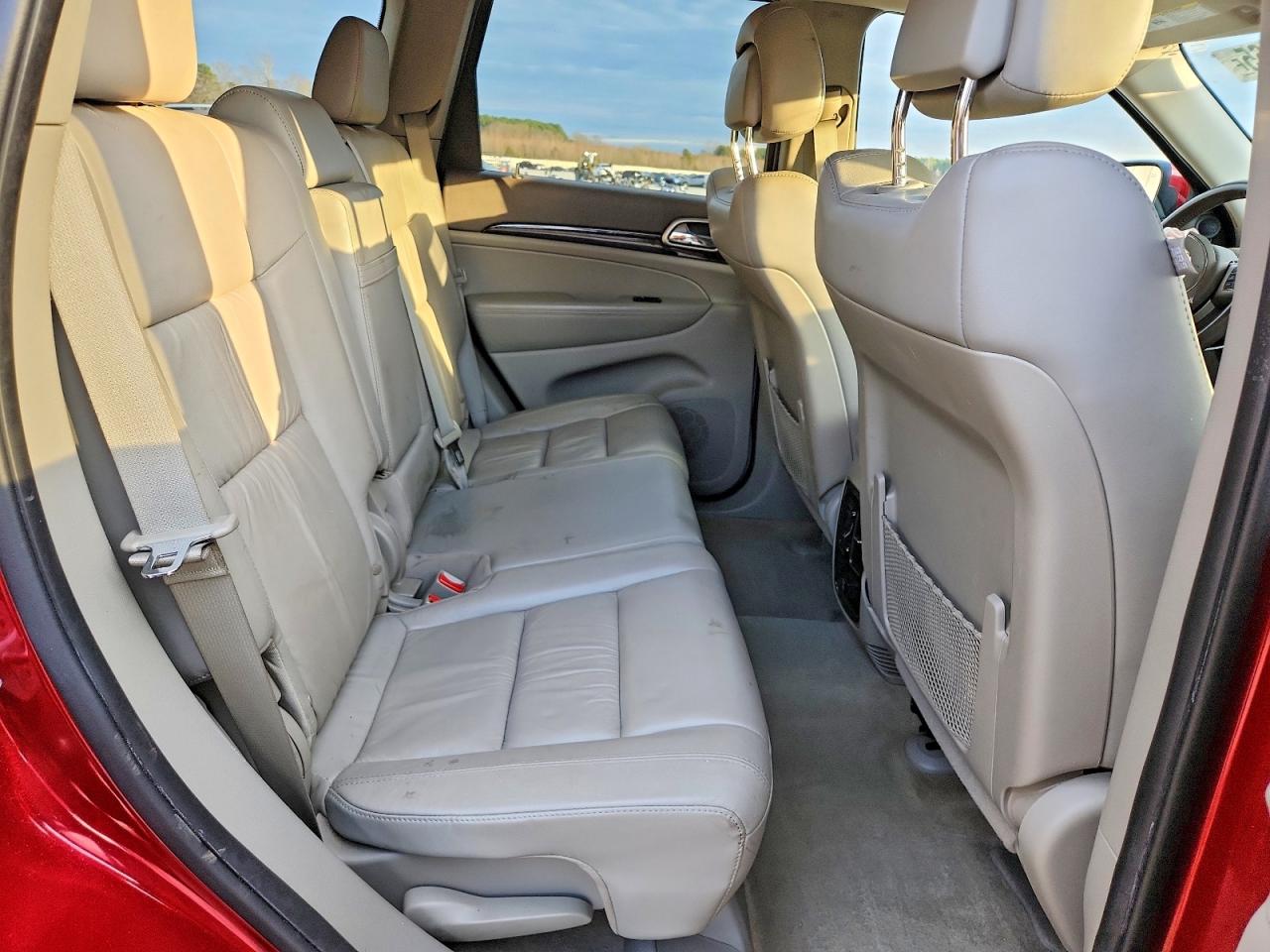 2012 JEEP GRAND CHEROKEE LAREDO photo 11