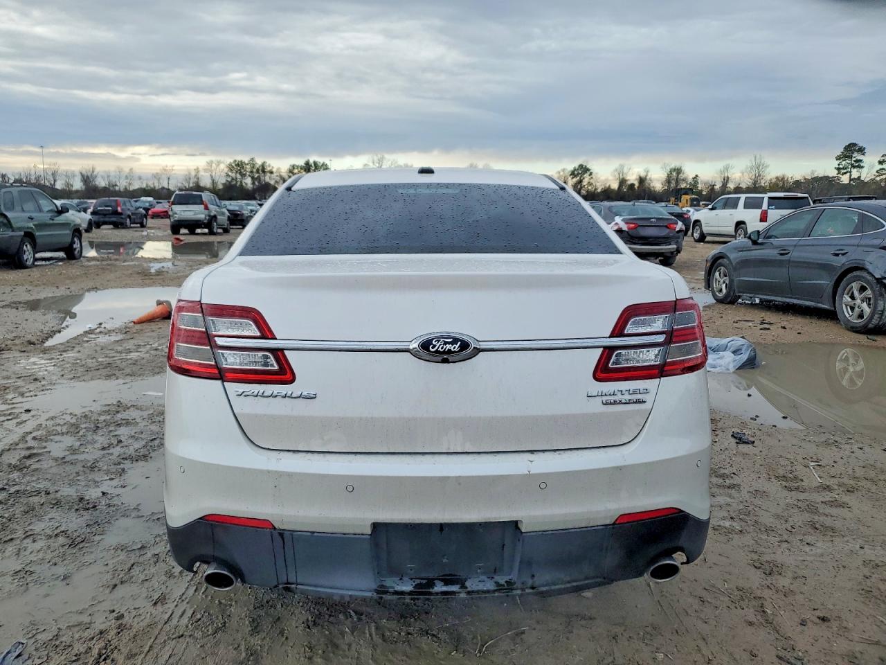 2018 FORD TAURUS LIMITED photo 11