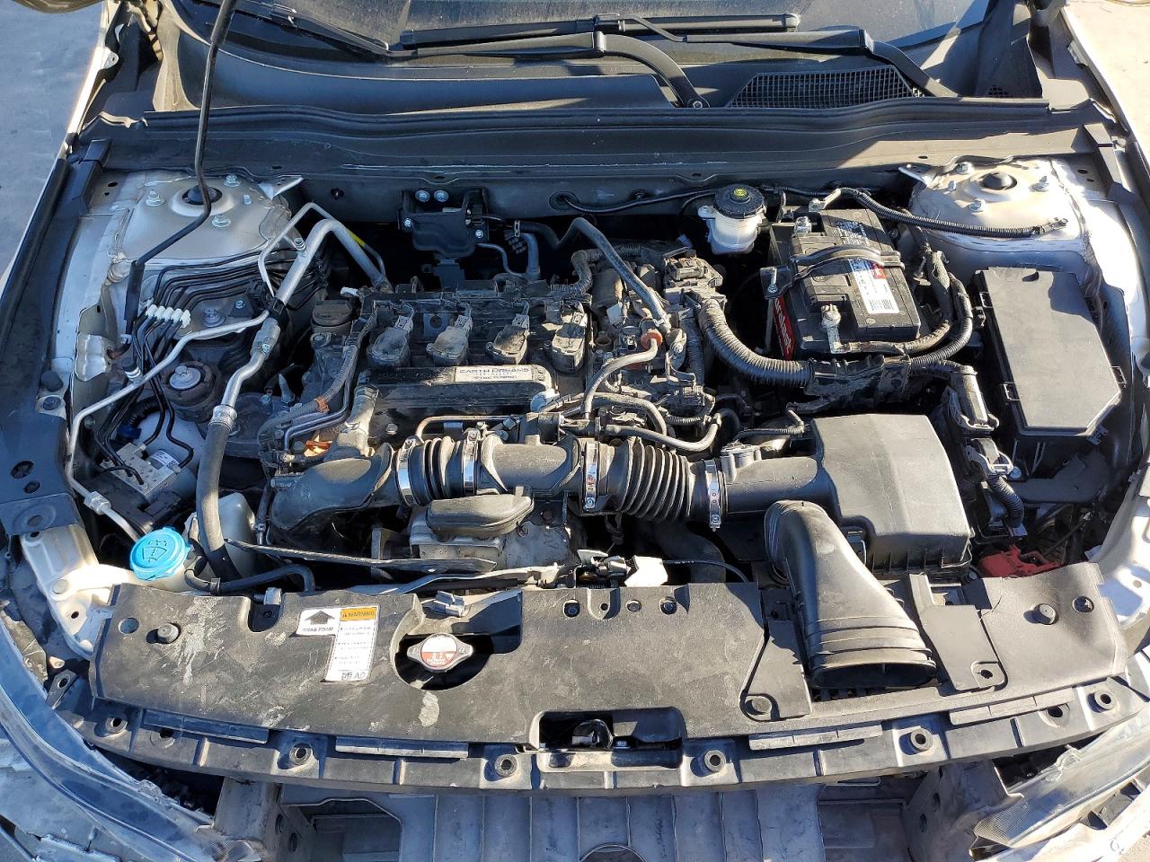 2020 HONDA ACCORD LX photo 21