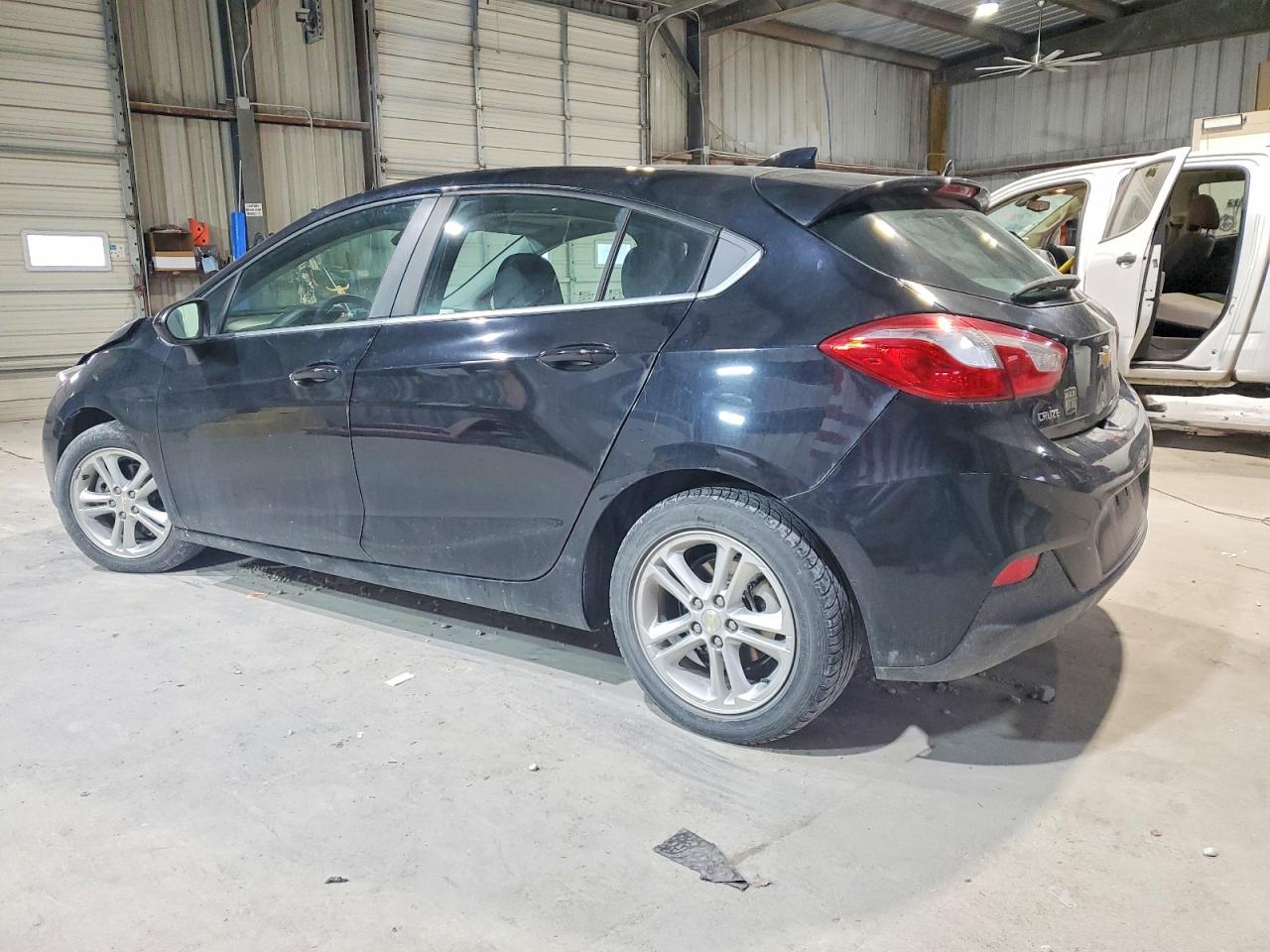 2017 CHEVROLET CRUZE LT photo 5