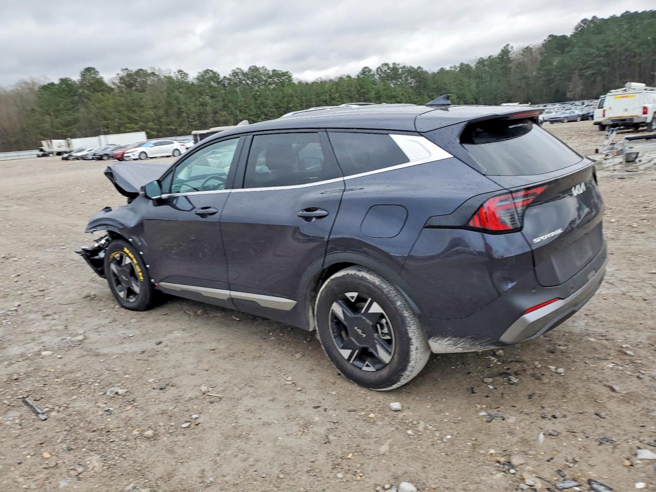 2026 KIA SPORTAGE LX photo 4