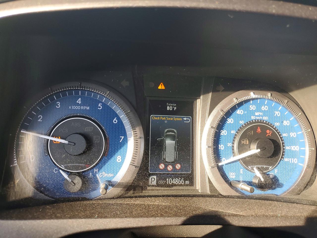 2017 TOYOTA SIENNA XLE photo 9