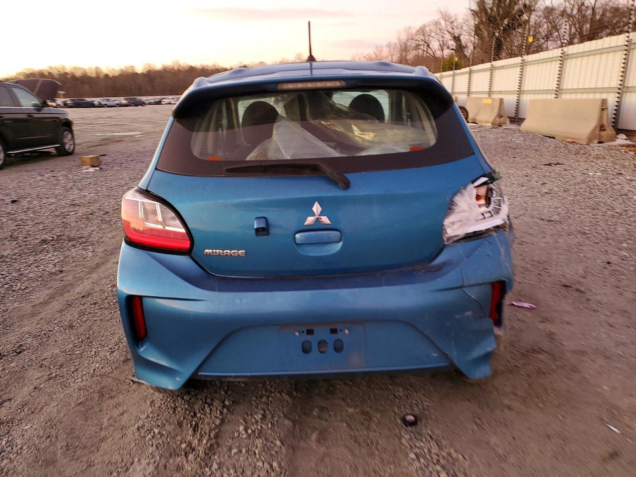 2024 MITSUBISHI MIRAGE ES photo 11