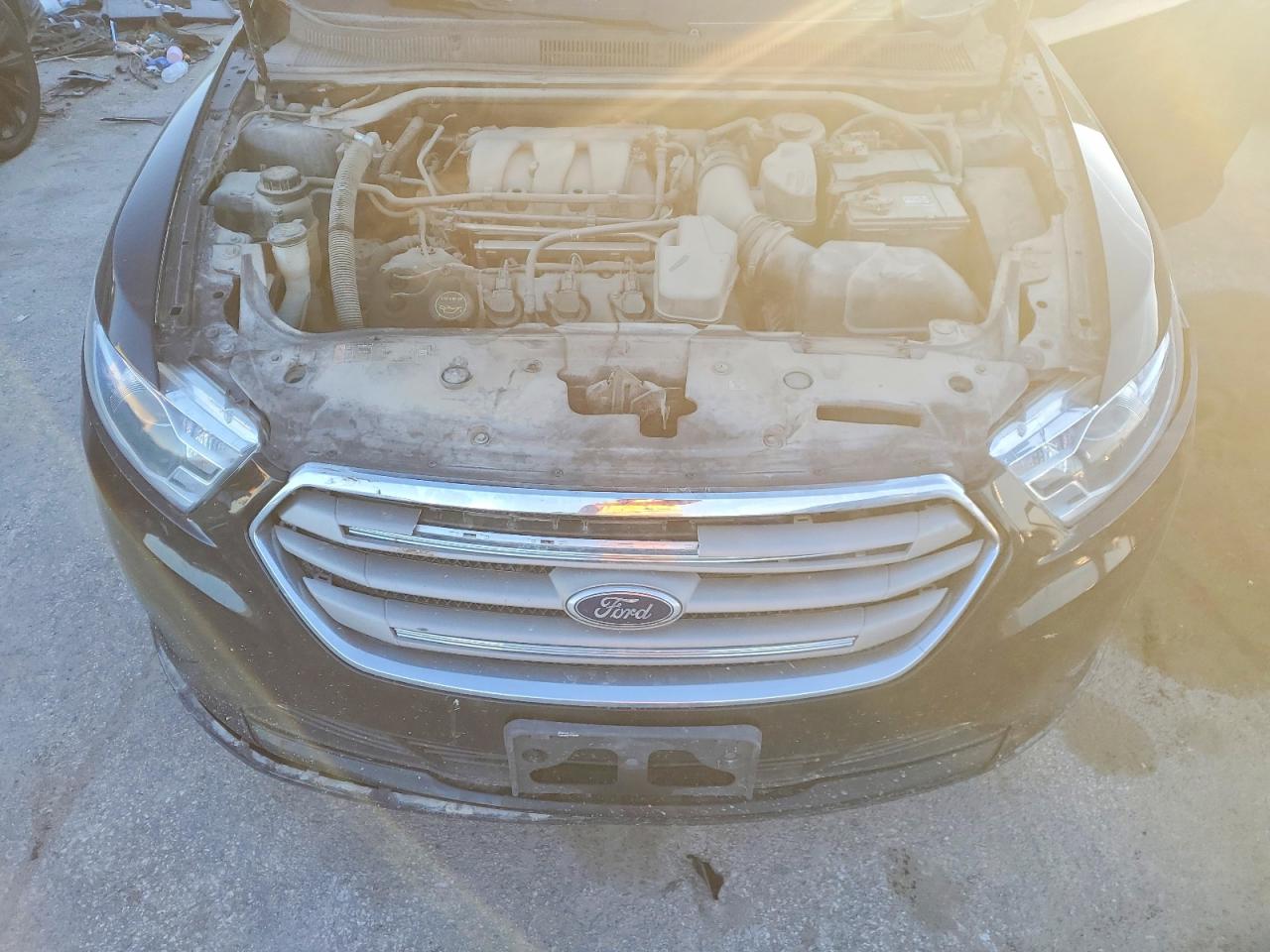 2016 FORD TAURUS SE photo 11