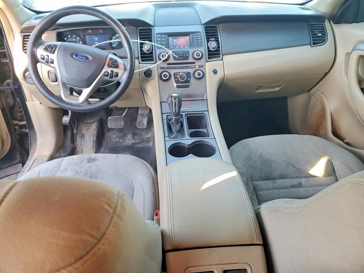 2016 FORD TAURUS SE photo 8