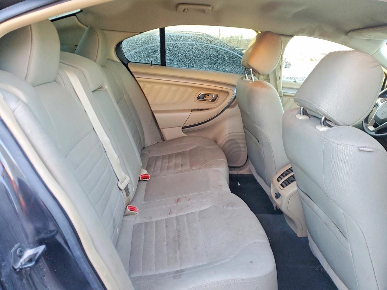 2016 FORD TAURUS SE photo 10