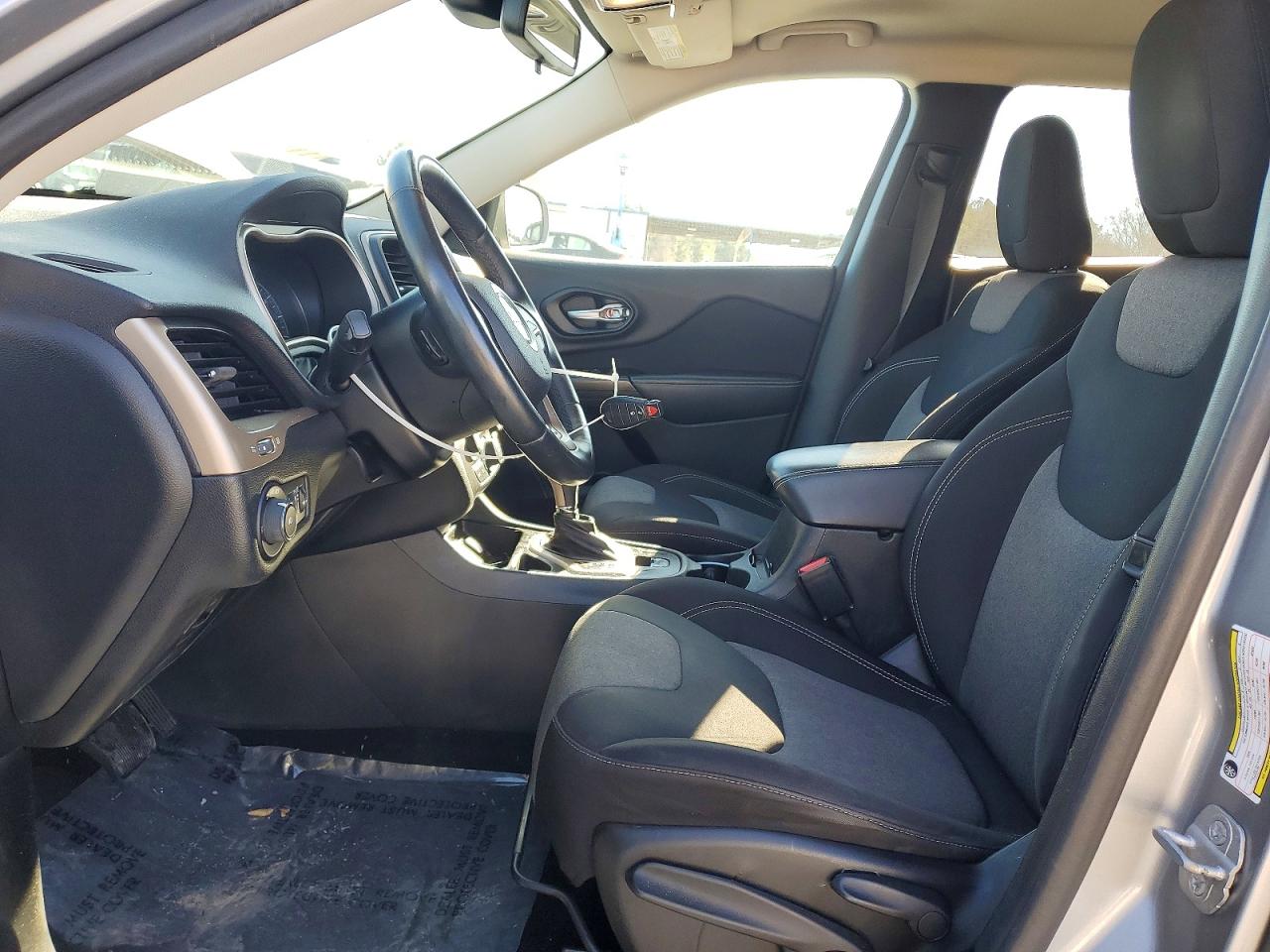 2014 JEEP CHEROKEE LATITUDE photo 7