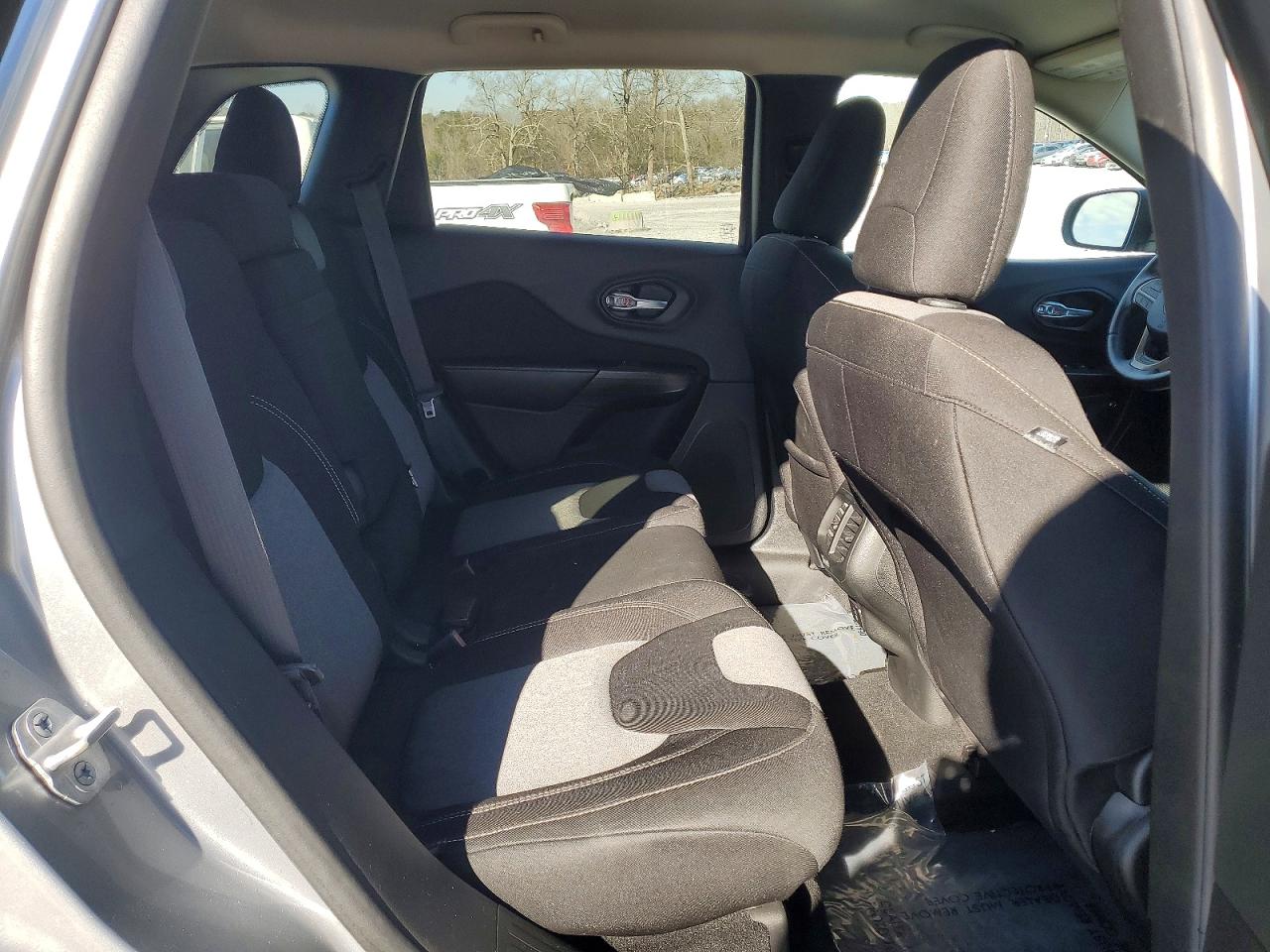 2014 JEEP CHEROKEE LATITUDE photo 11