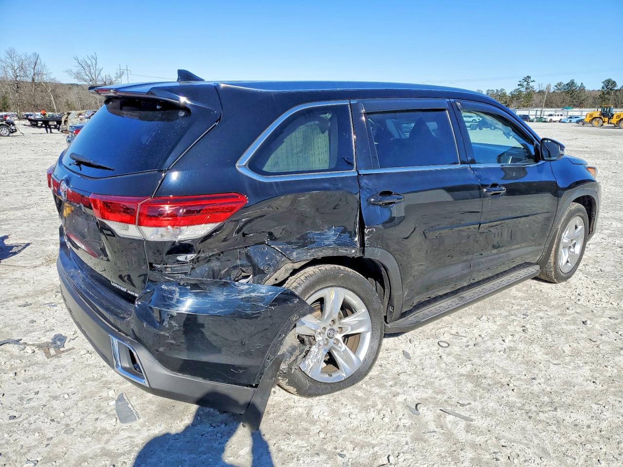 2018 TOYOTA HIGHLANDER LIMITED photo 3