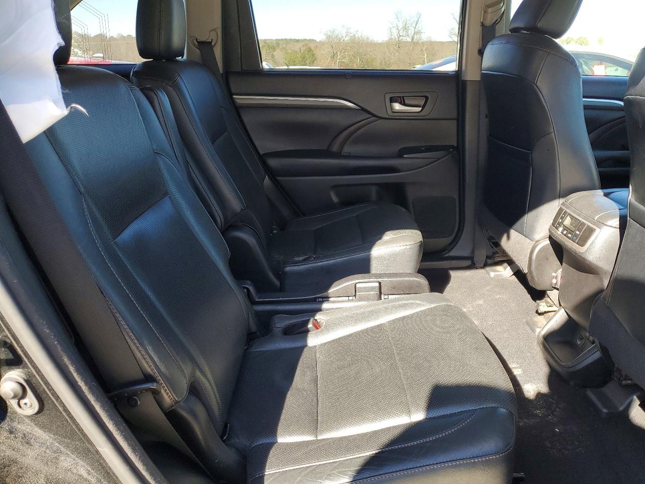 2018 TOYOTA HIGHLANDER LIMITED photo 11