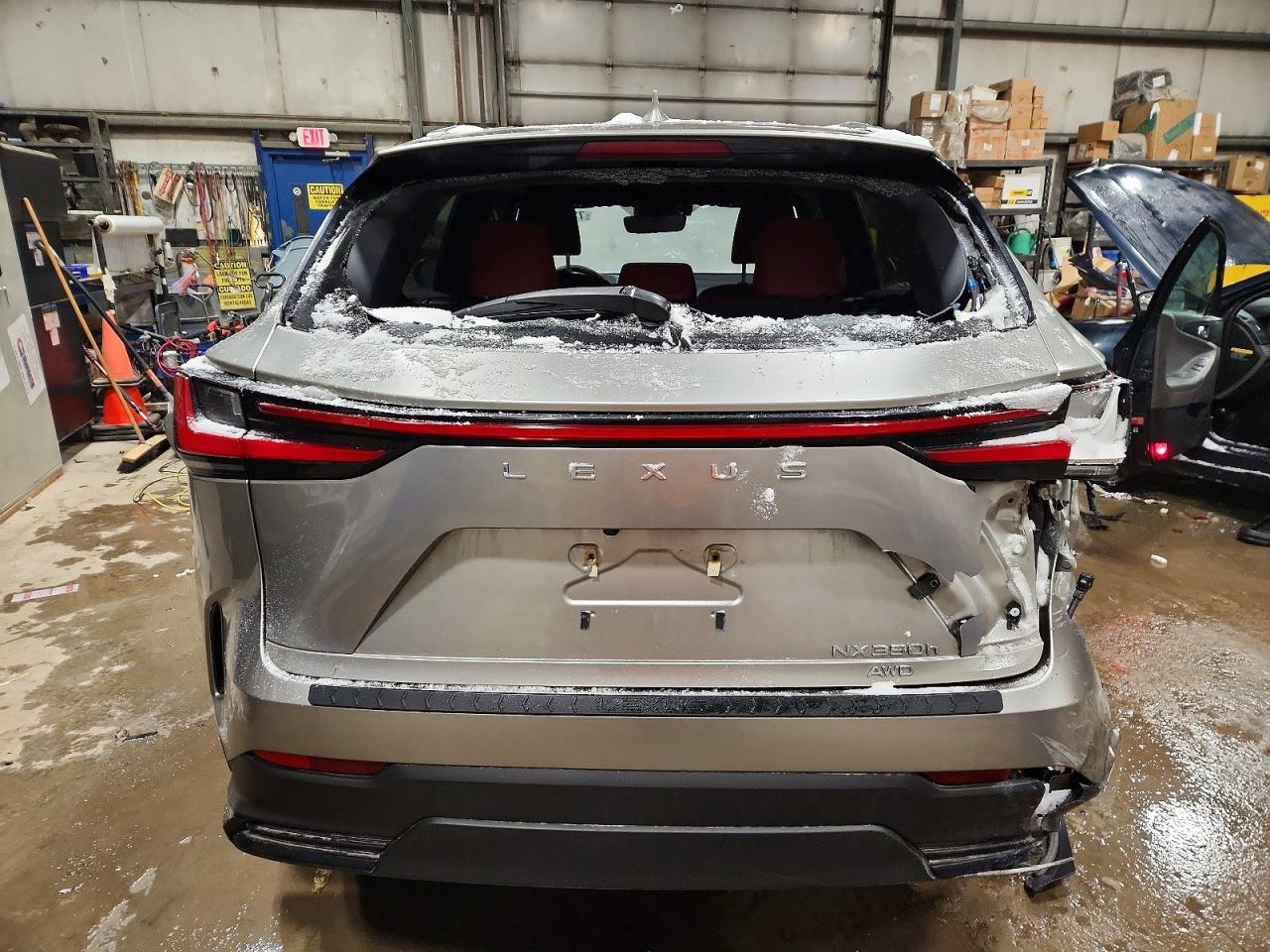 2022 LEXUS NX 350H photo 6