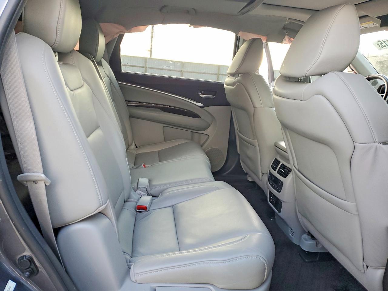 2017 ACURA MDX photo 11