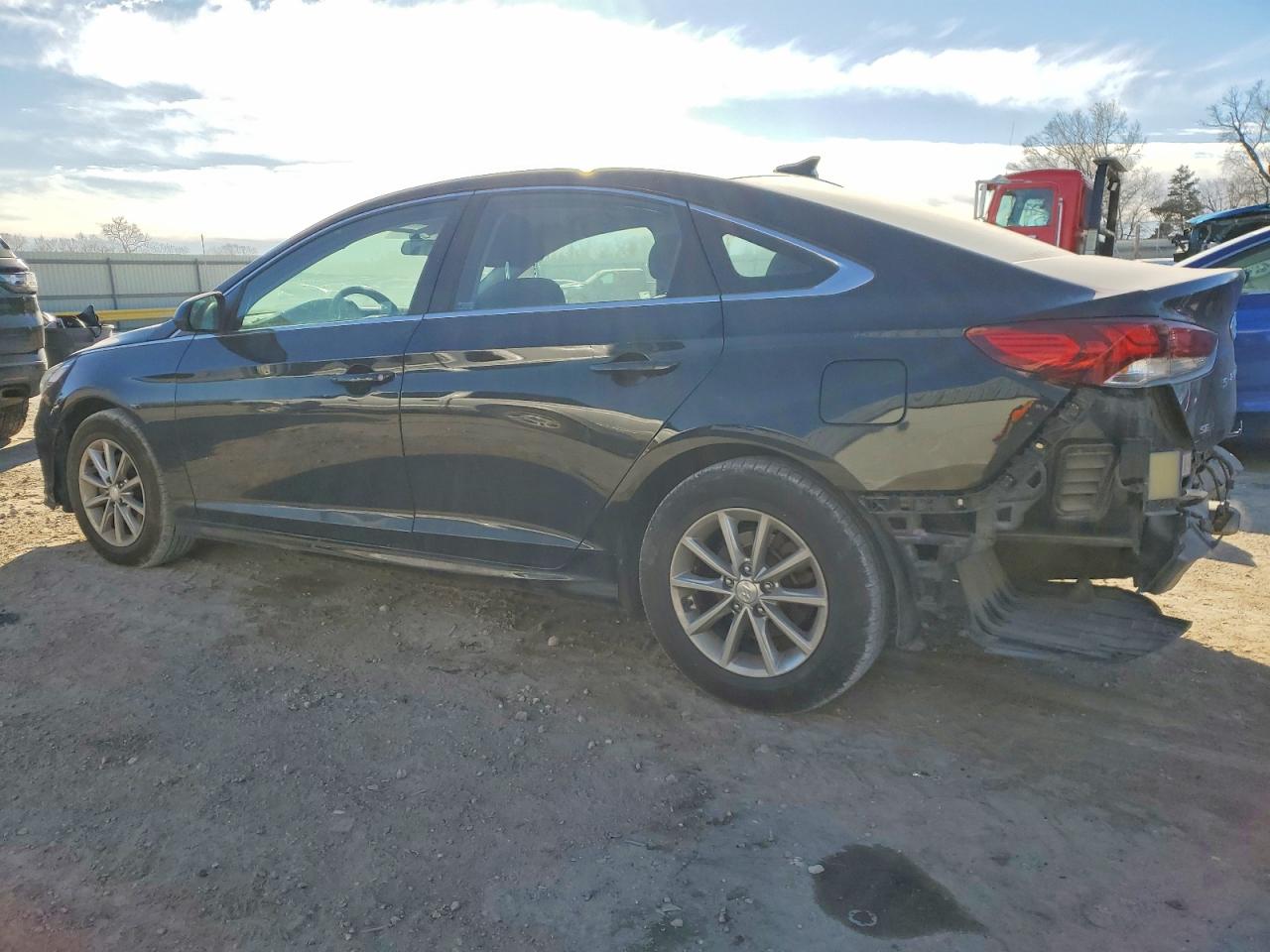 2018 HYUNDAI SONATA SE photo 4