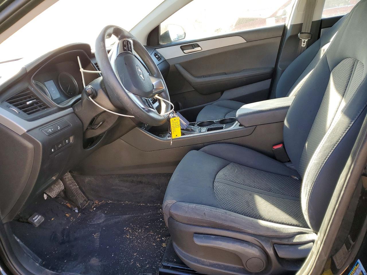 2018 HYUNDAI SONATA SE photo 19