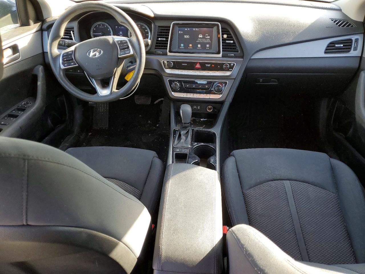 2018 HYUNDAI SONATA SE photo 22