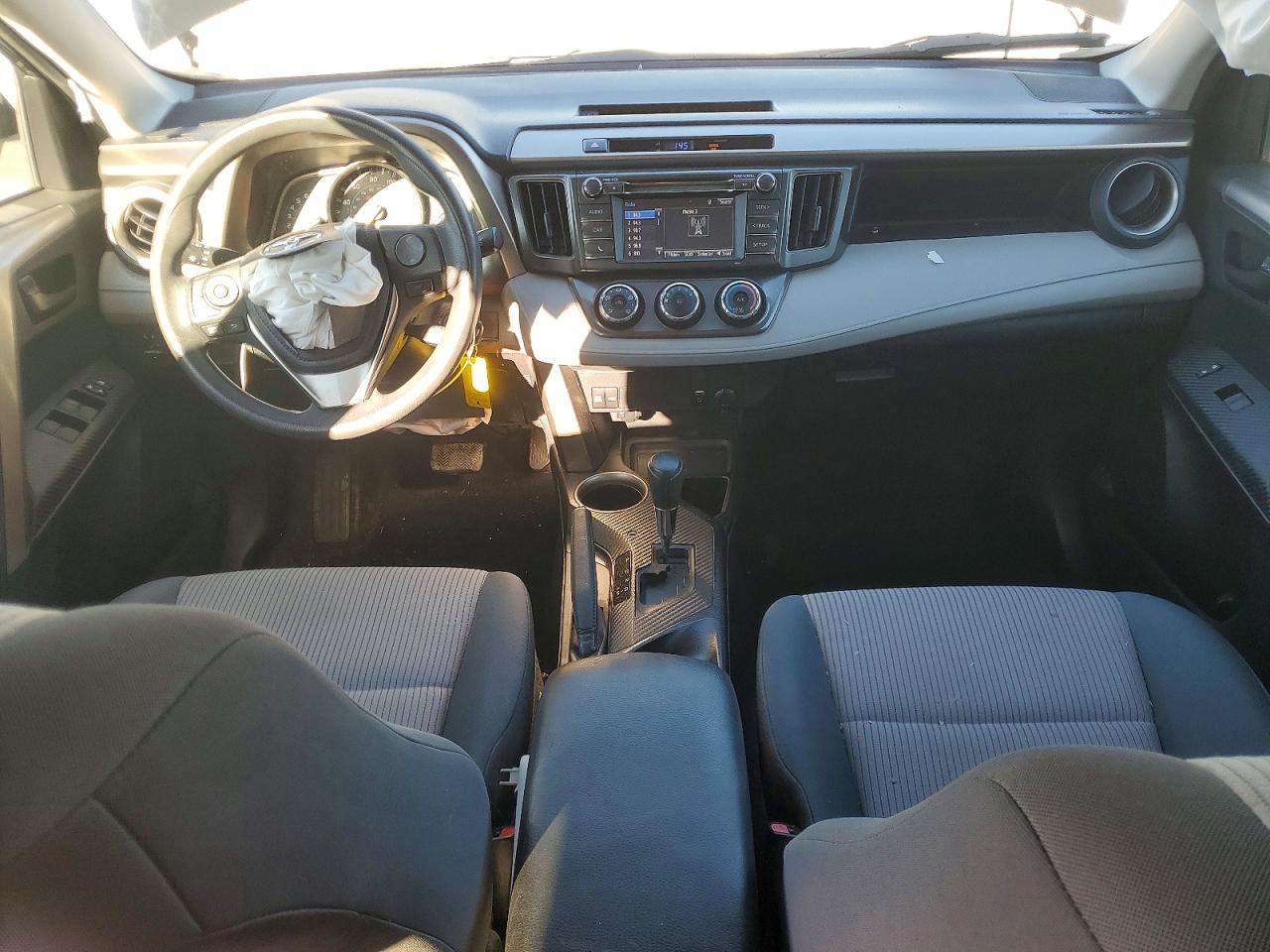 2015 TOYOTA RAV4 LE photo 15