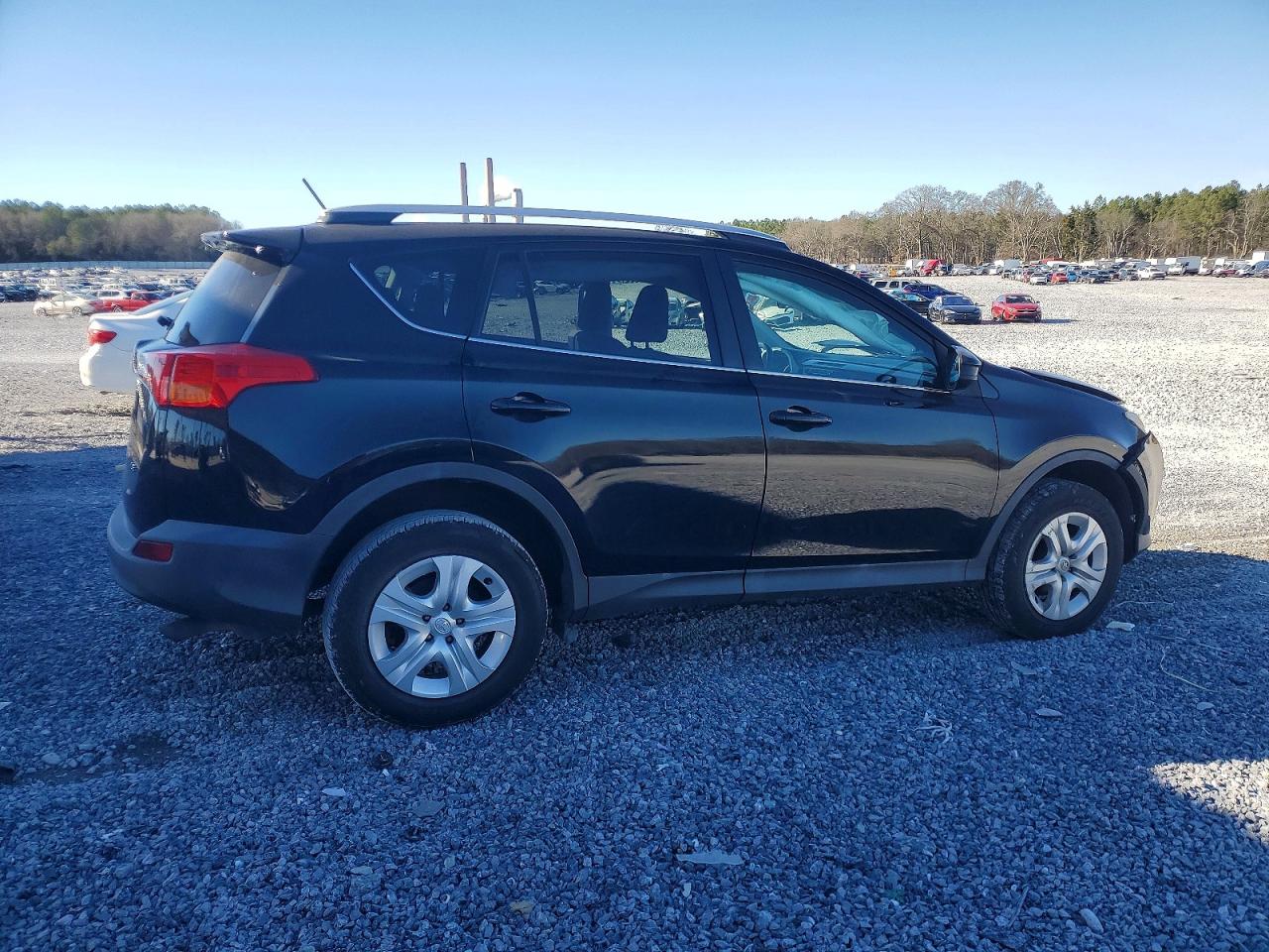 2015 TOYOTA RAV4 LE photo 5