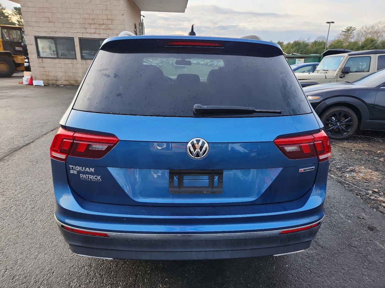 2020 VOLKSWAGEN TIGUAN SE photo 6