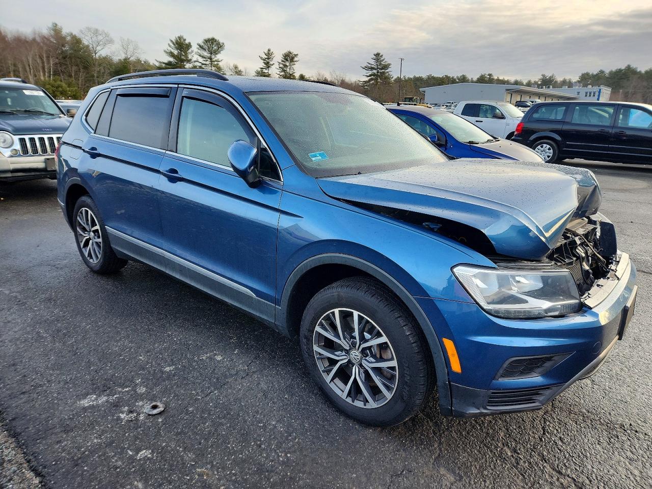 2020 VOLKSWAGEN TIGUAN SE photo 4