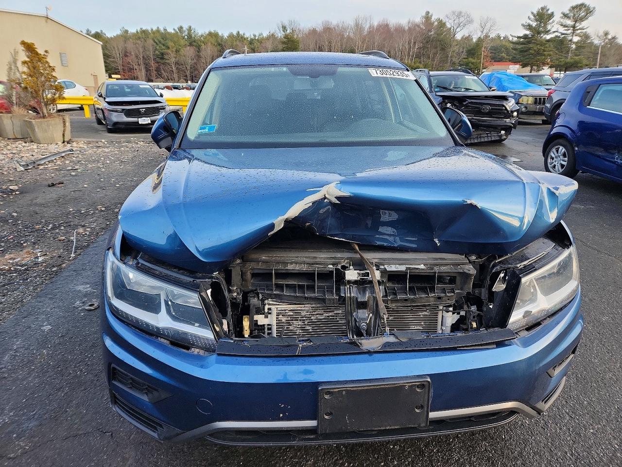 2020 VOLKSWAGEN TIGUAN SE photo 5
