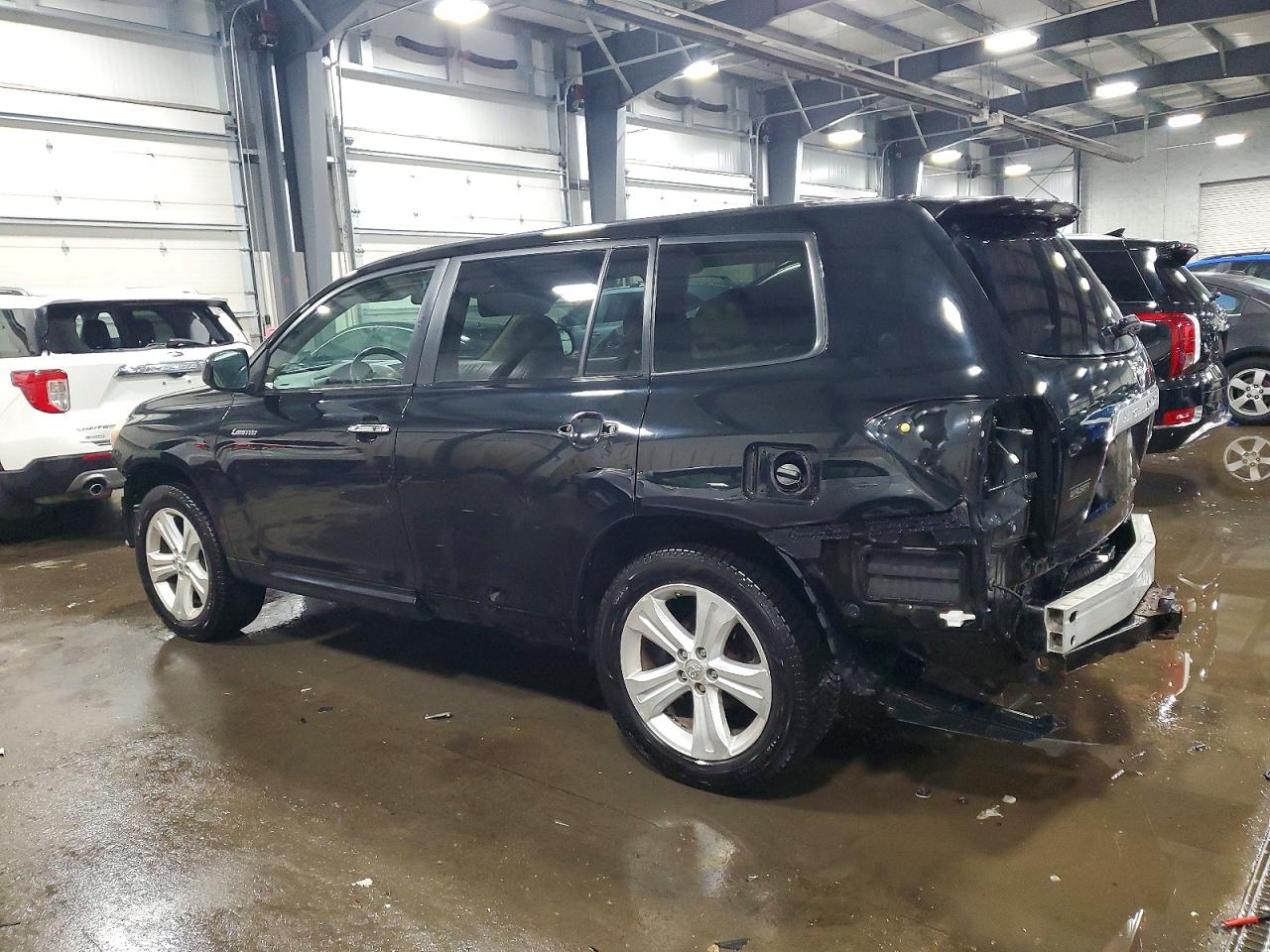2010 TOYOTA HIGHLANDER LIMITED photo 2