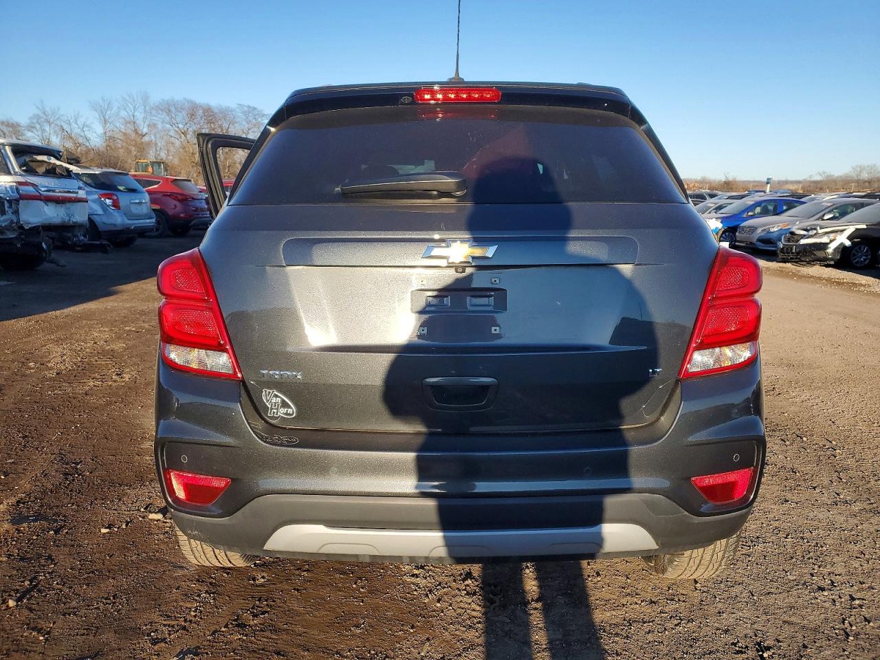 2018 CHEVROLET TRAX 1LT photo 16