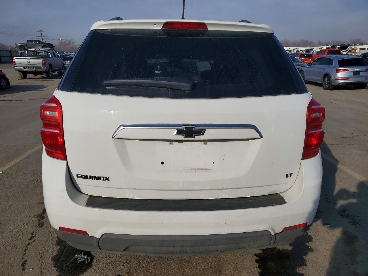 2017 CHEVROLET EQUINOX LT photo 16