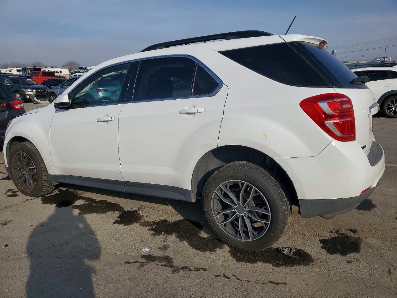 2017 CHEVROLET EQUINOX LT photo 4
