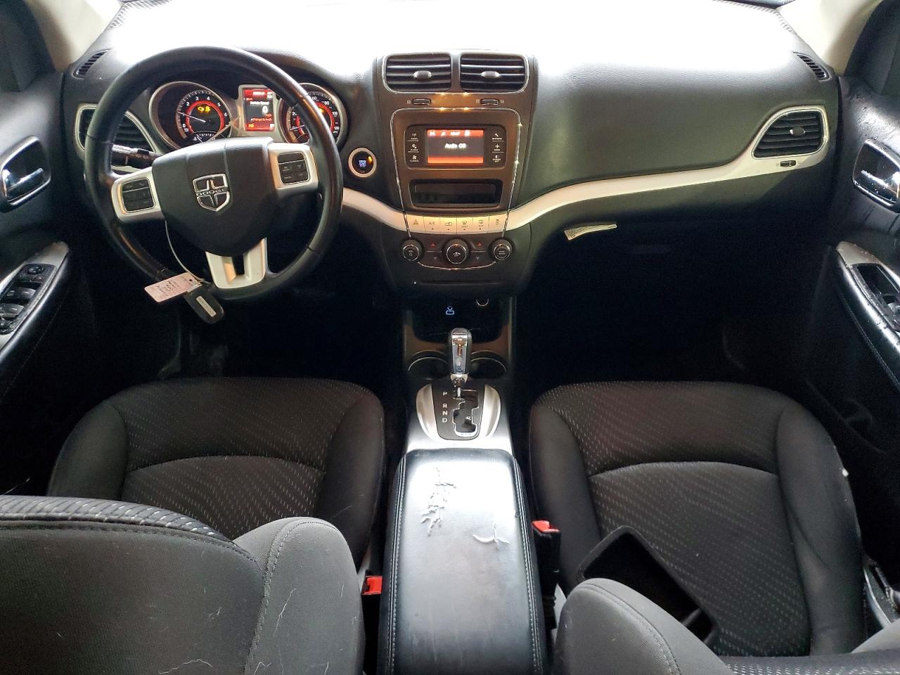 2018 DODGE JOURNEY SE photo 8