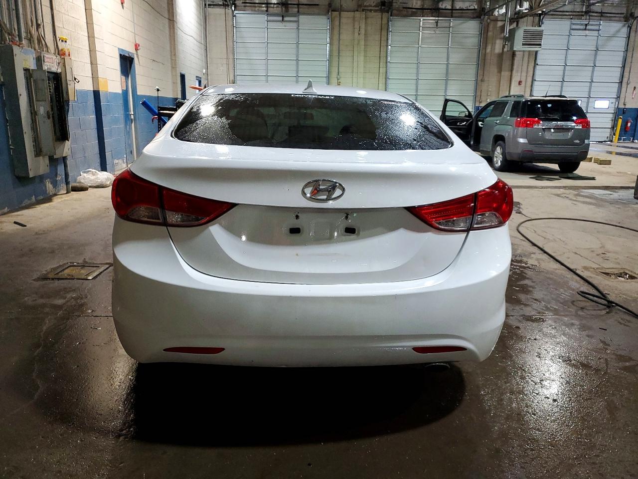 2013 HYUNDAI ELANTRA GLS photo 16