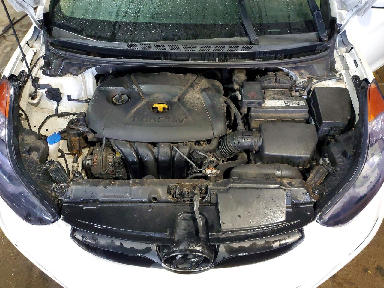 2013 HYUNDAI ELANTRA GLS photo 31