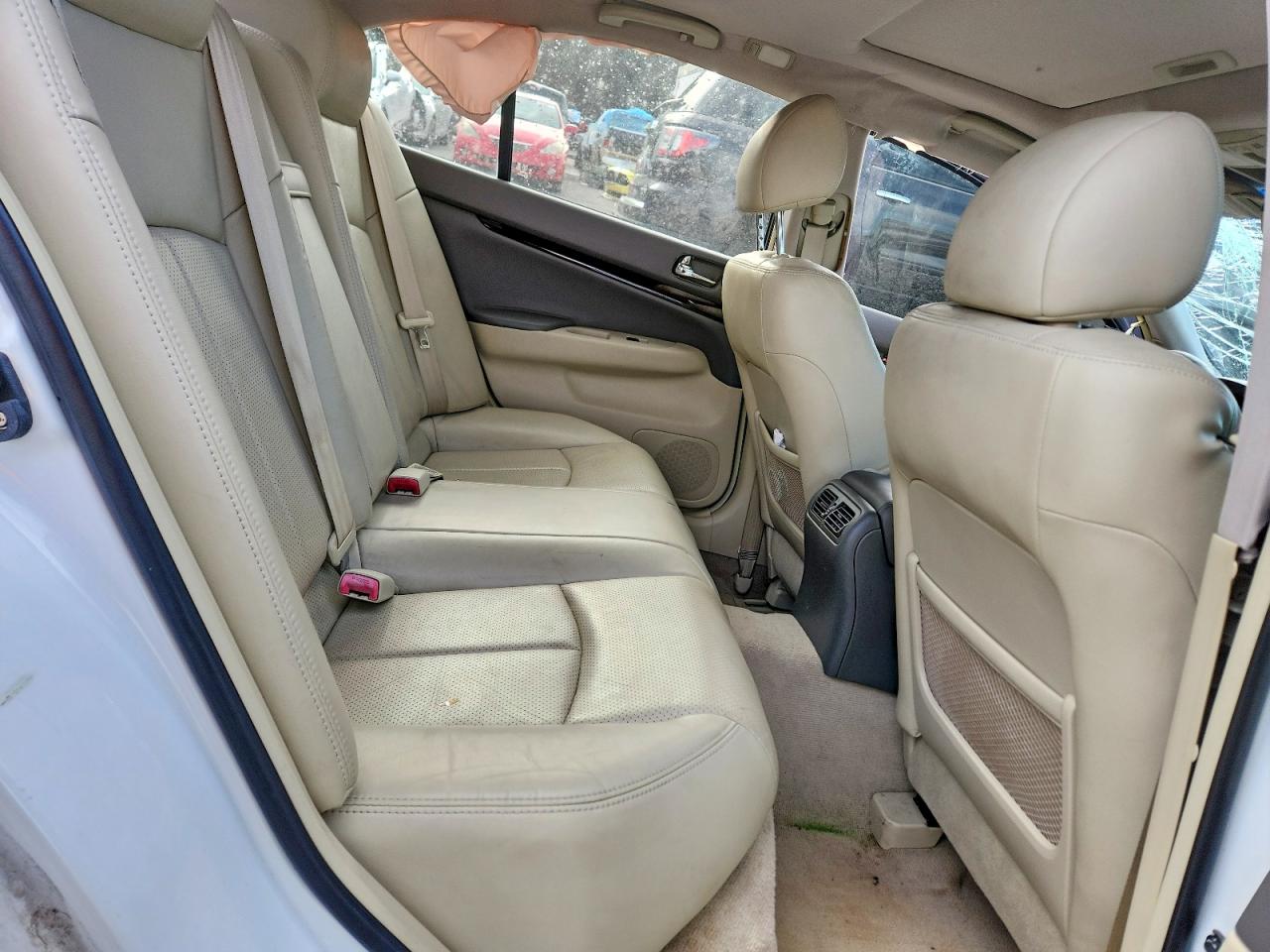 2012 INFINITI G37 photo 19