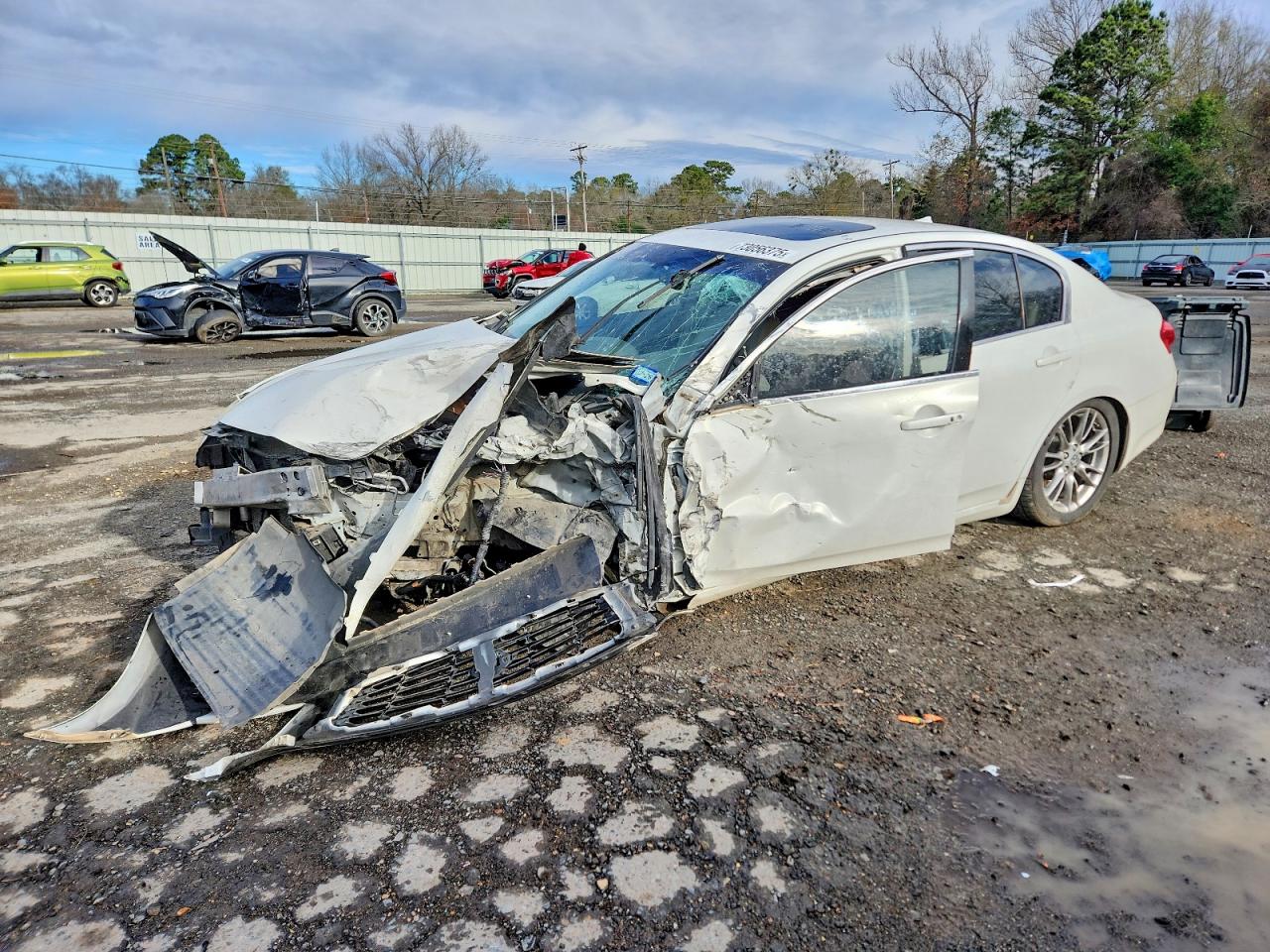 2012 INFINITI G37
