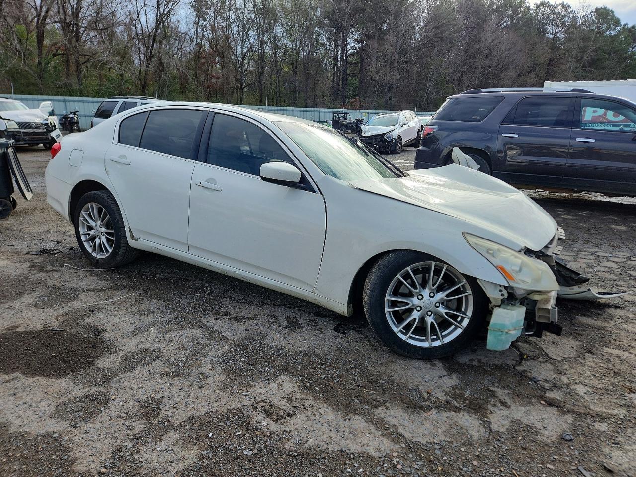 2012 INFINITI G37 photo 7