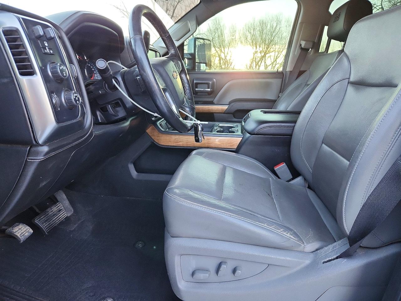 2019 CHEV SILVERADO 3500 HD LT photo 13