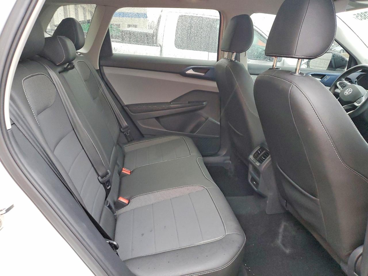 2024 VOLKSWAGEN TAOS SE photo 21