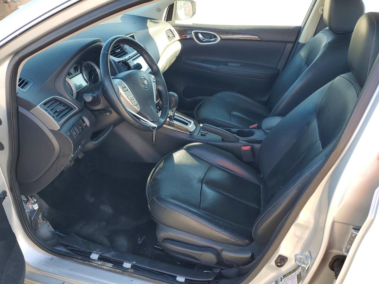 2015 NISSAN SENTRA SL photo 13