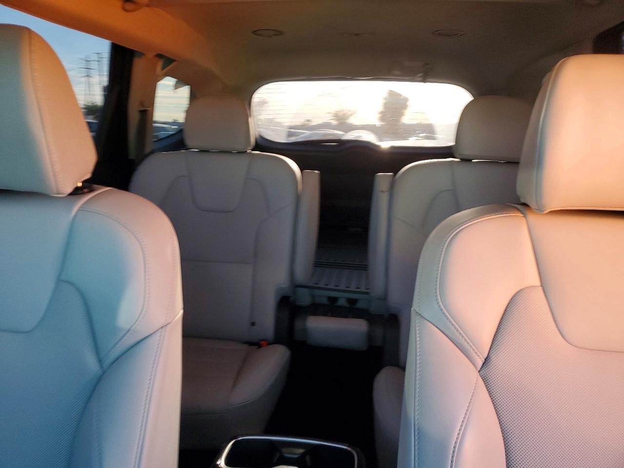 2025 KIA TELLURIDE S photo 28