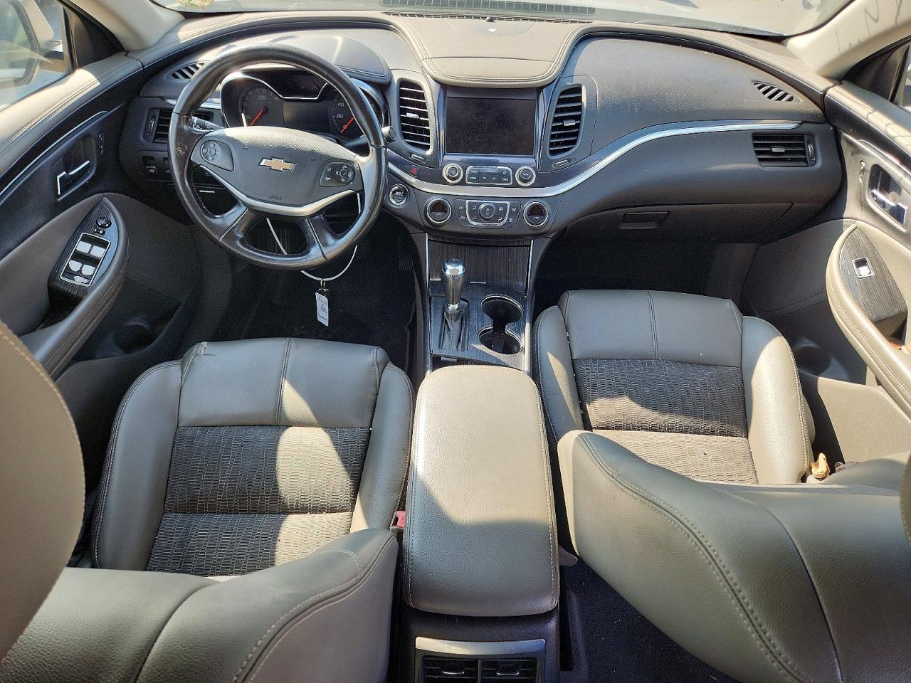 2018 CHEVROLET IMPALA LT photo 15