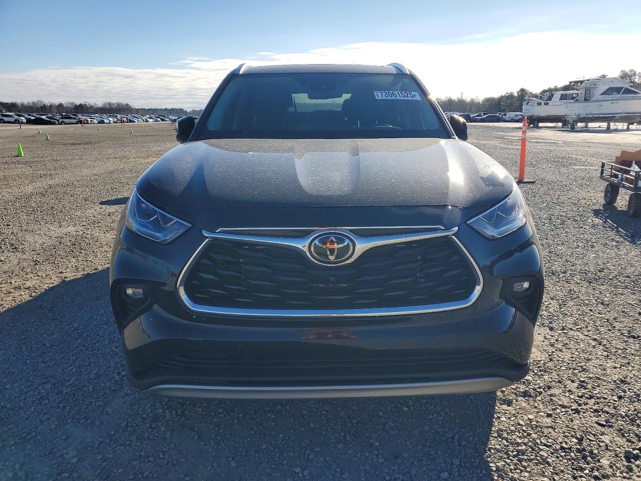 2024 TOYOTA HIGHLANDER LE photo 9