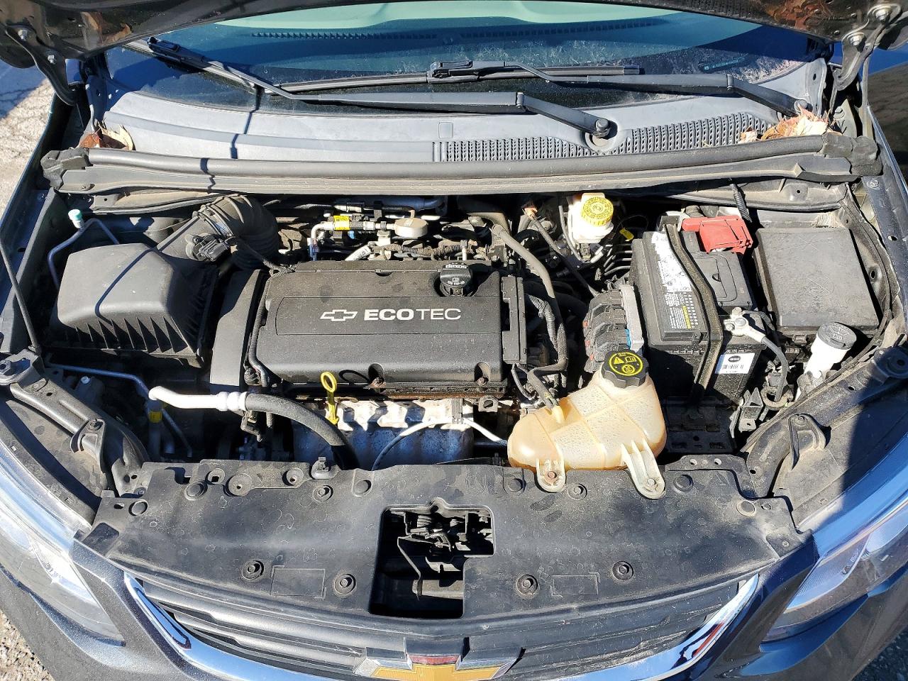 2017 CHEVROLET SONIC LT photo 11