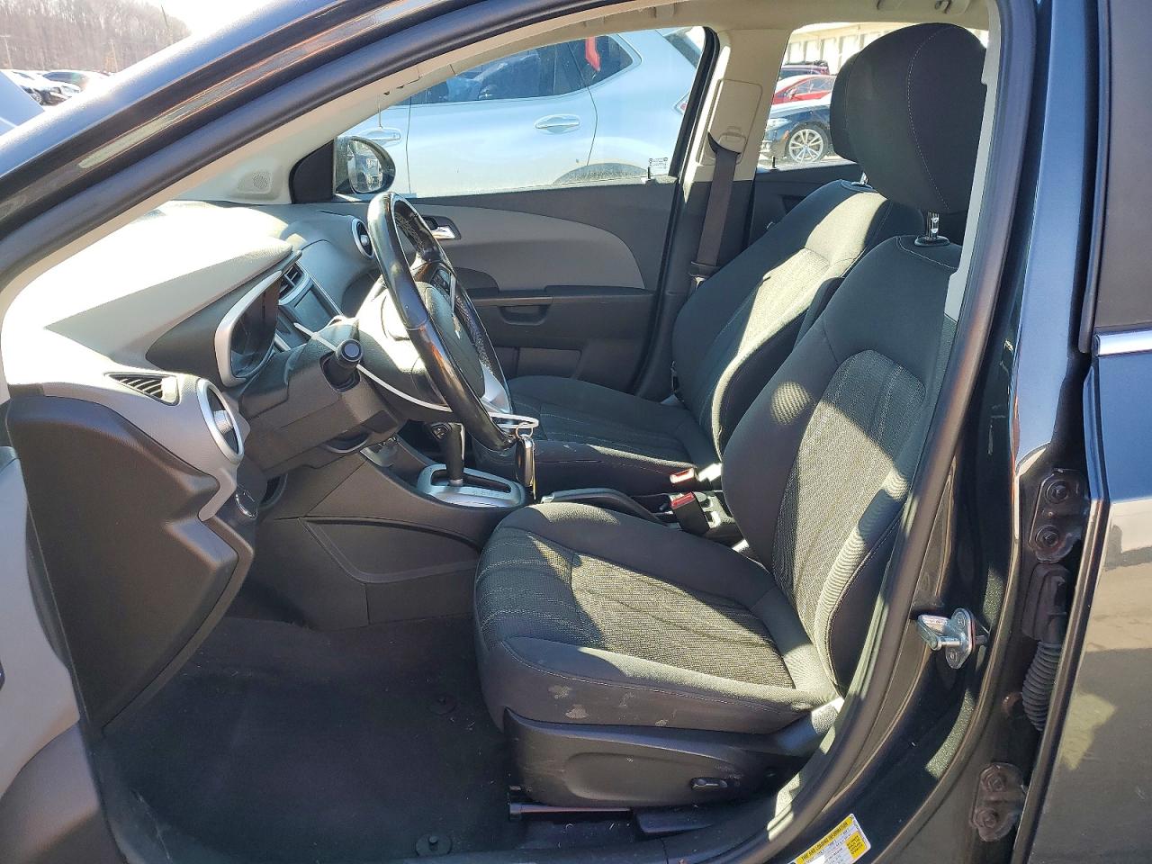 2017 CHEVROLET SONIC LT photo 7