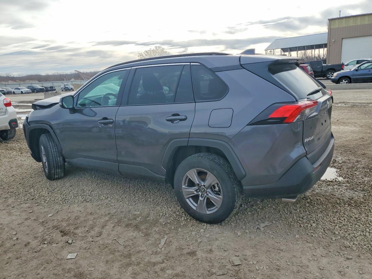 2024 TOYOTA RAV4 XLE photo 2
