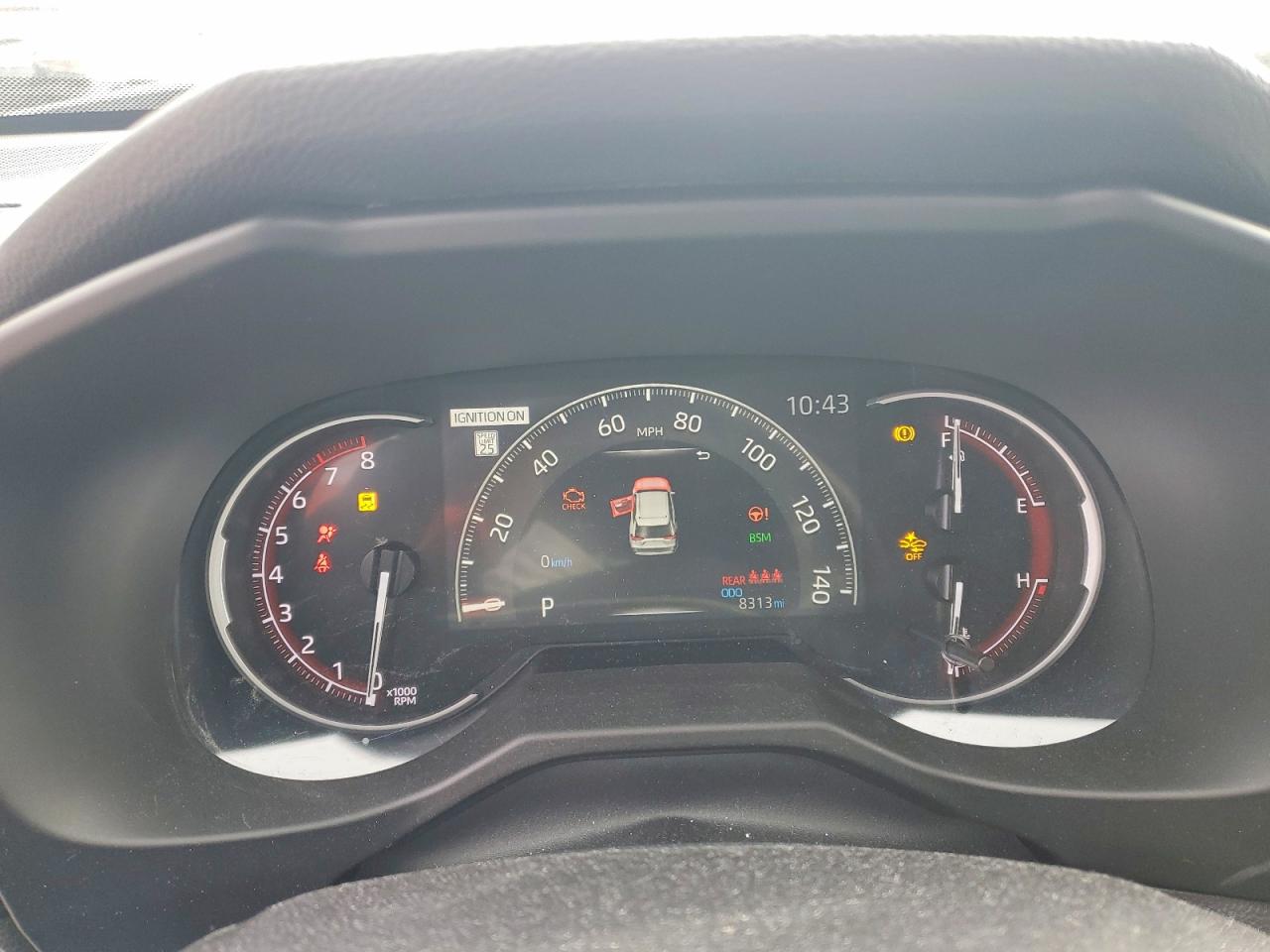 2024 TOYOTA RAV4 XLE photo 9