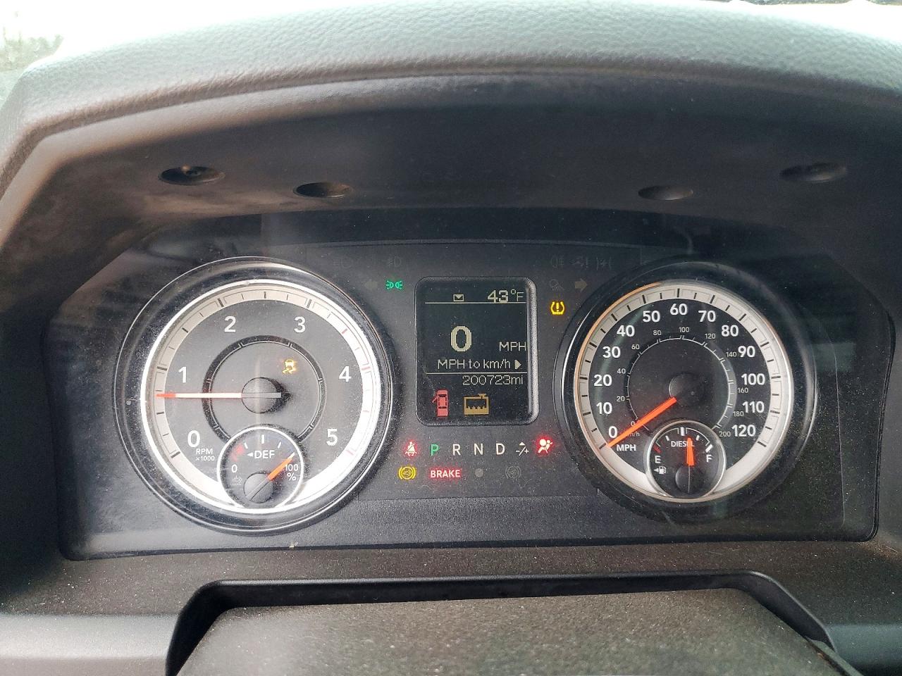 2017 RAM 2500 ST photo 17