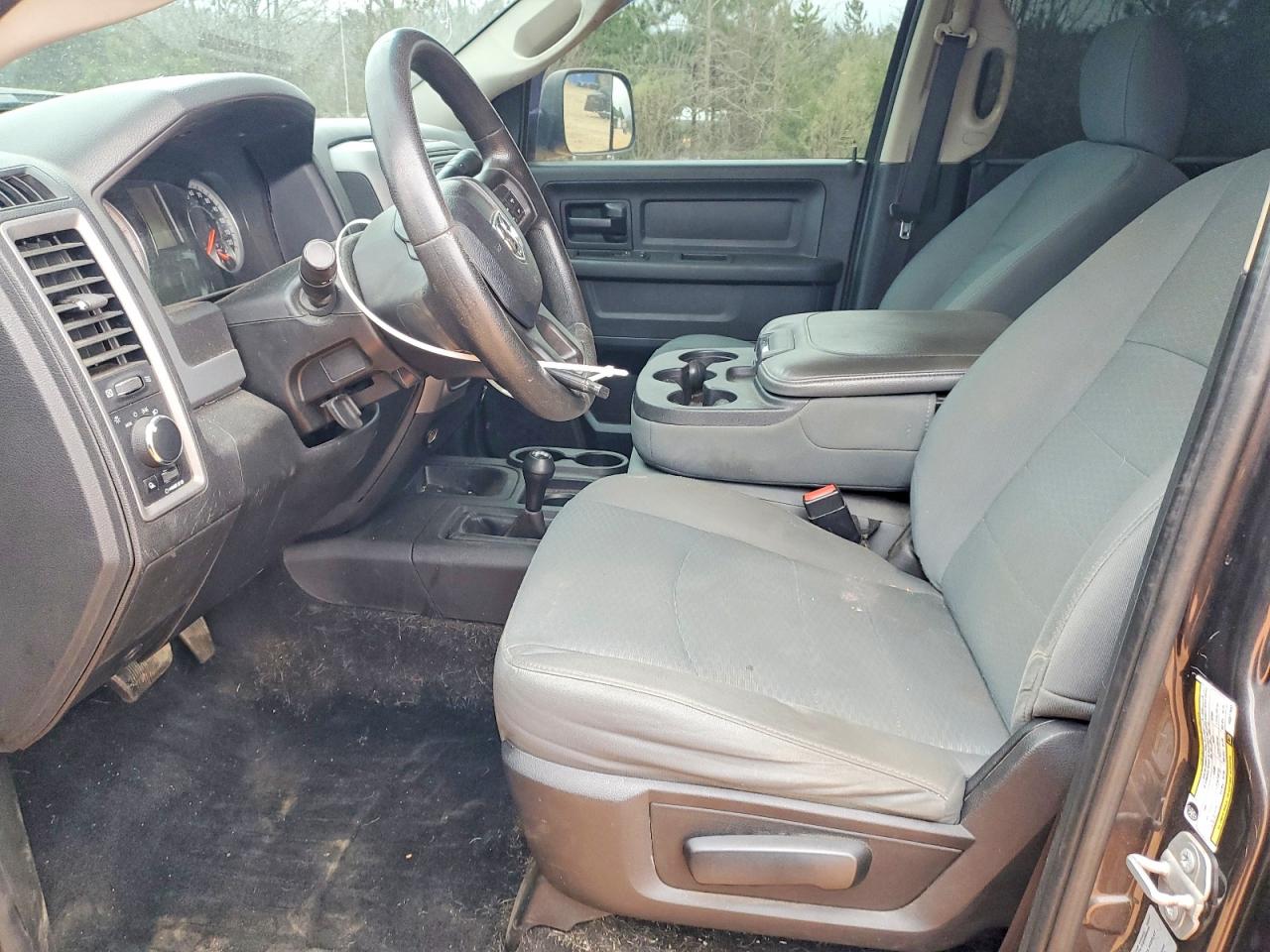 2017 RAM 2500 ST photo 13