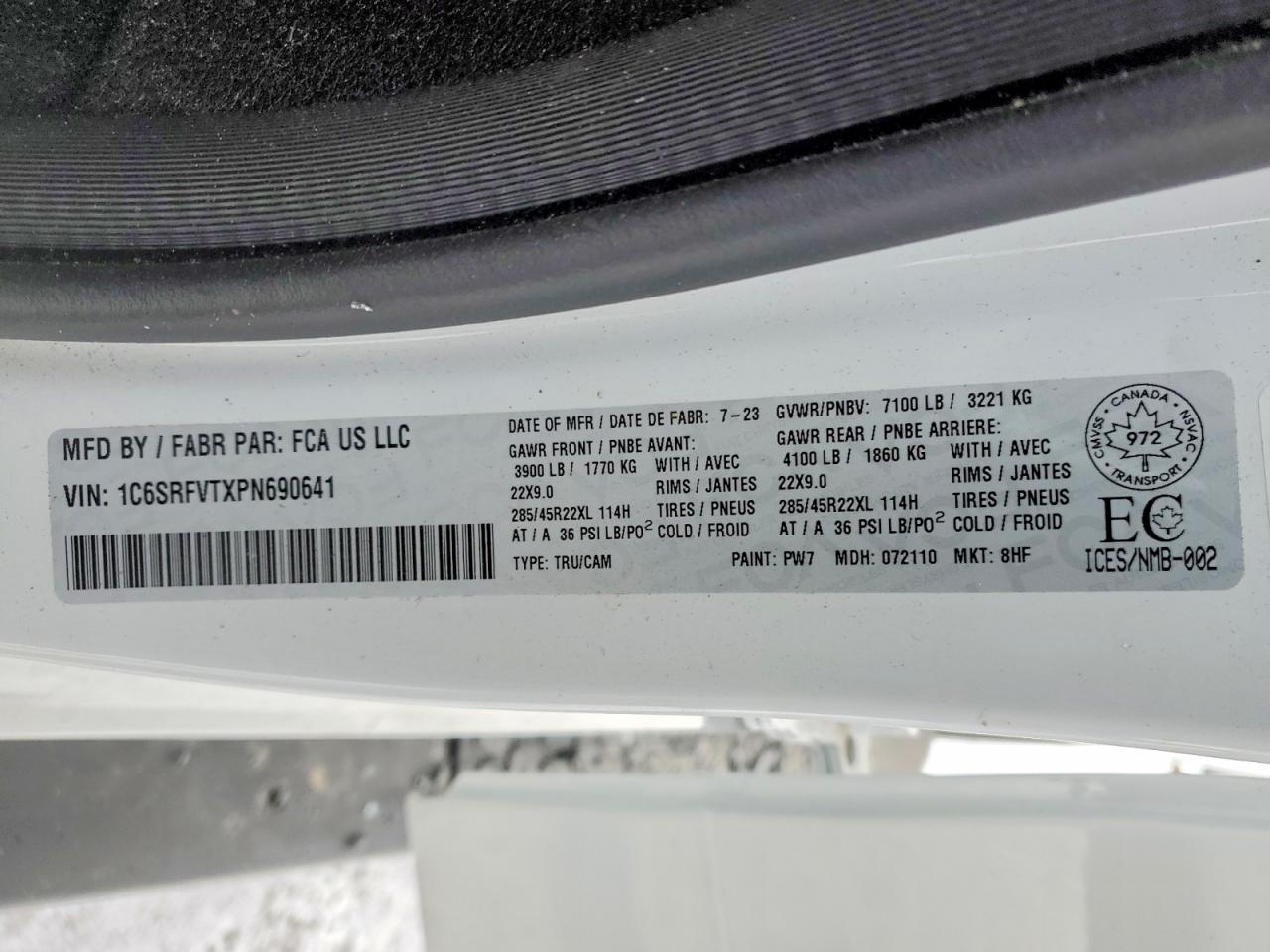 2023 RAM 1500 SPORT photo 13