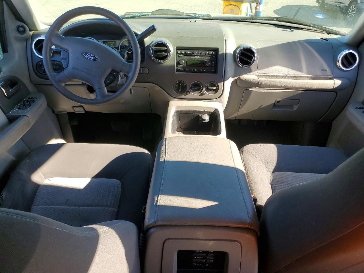 2005 FORD EXPEDITION XLT photo 22
