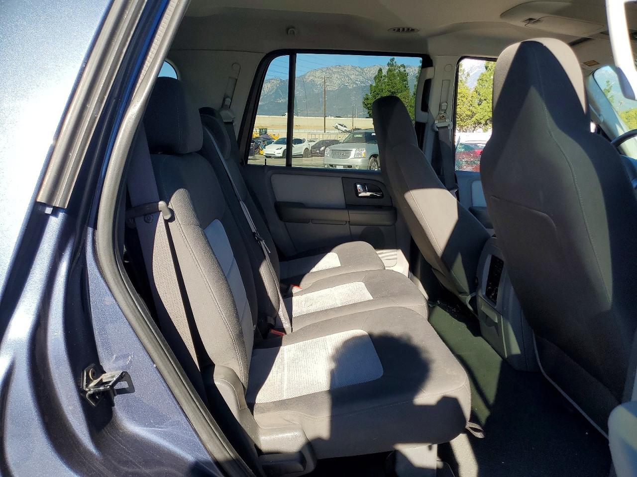 2005 FORD EXPEDITION XLT photo 31