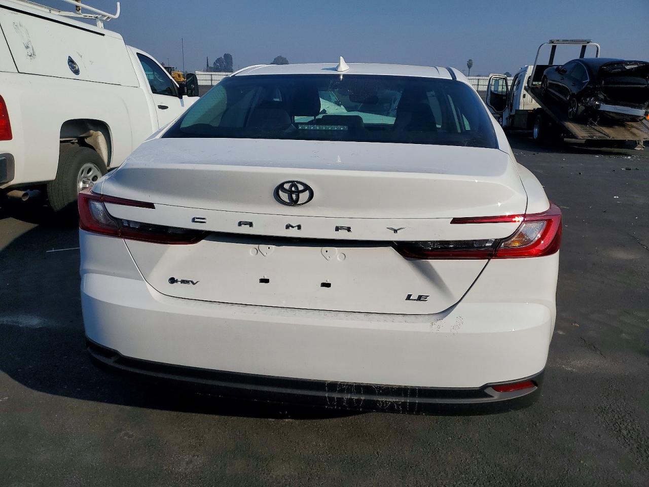 2026 TOYOTA CAMRY photo 6
